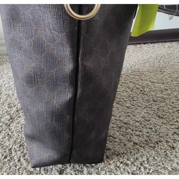 Gucci GG Supreme Coated Canvas/Leather Tote - Picture 13 of 13